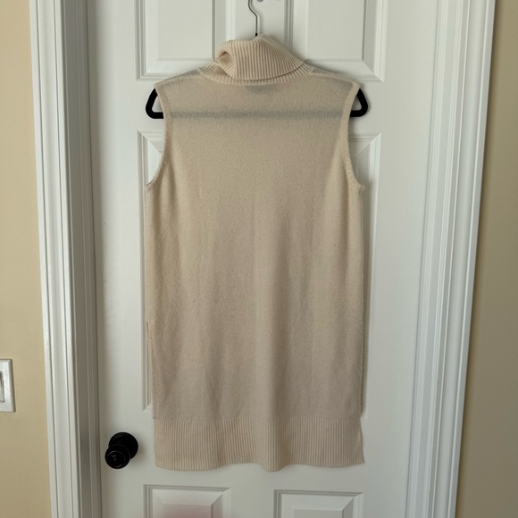 Aqua Sweaters - Aqua Cream Sleeveless Turtleneck Sweater